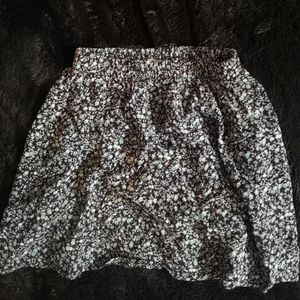 Brandy Melville skirt